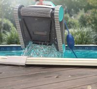 Dolphin Active 10 Poolside Cleaning Robot 3