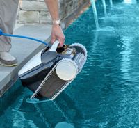 Dolphin Explorer E20 Poolside Cleaning Robot 4