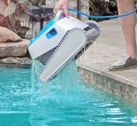 Dolphin Proteus DX5i Poolside Cleaning Robot 6