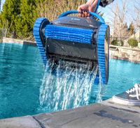 Dolphin S400 Poolside Cleaning Robot 7