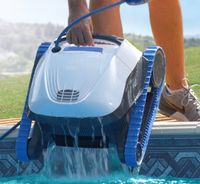 Dolphin S50 Poolside Cleaning Robot 7