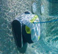 Dolphin T35 Underwater Wall Cleaning 3